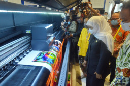 Resmikan Pameran SPE 2022, Khofifah Berharap Industri Kreatif dan Teknologi Dapat Tingkatkan Pertumbuhan Ekonomi di Surabaya