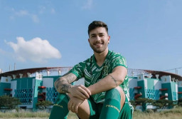 Alami Cedera, Gelandang Persebaya Higor Vidal Istirahat Selama Enam Pekan