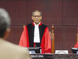 MK Curigai Surat Risma untuk Pilih Eri-Armudji