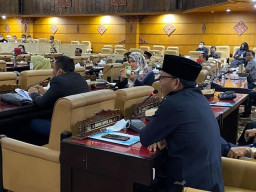 Walk Out Dalam Sidang DPRD, Rugikan Rakyat