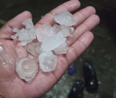 Siap-Siap! Hujan Es Masih Terjadi Lagi