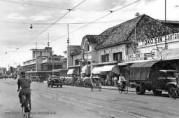 Dulu, Orang Bangga Berbelanja di Pasar Tunjungan