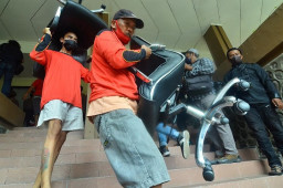 Nunggak Uang Sewa Rp 58 M, Hotel Singgasana Dieksekusi