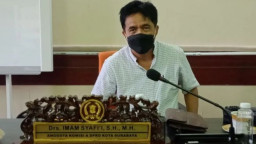 Perwali RT/RW/LPMK Tak Kunjung Disahkan Wali Kota Eri, Komisi A DPRD Duga Ada Kepentingan Politik