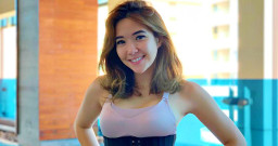 Beradegan Syur dengan Pemain Basket, saat Masih Istri Gading