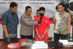 Eksepsi Direktur MeMiles Ditolak Hakim