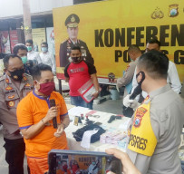 Polres Gresik Tangkap Penyidik KPK Gadungan Diduga Tipu Rp 30,7 Juta