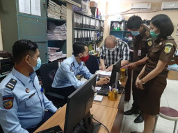 Kalah Kasasi, Hukuman Agus Setiawan Tjong Diperkuat