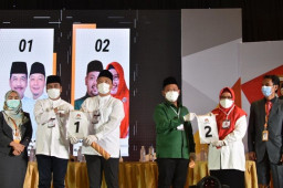 Paslon Qosim-Alif Nomor Urut 1, Yani-Aminatun Nomor Urut 2