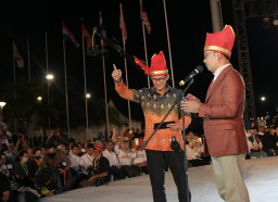 Seremoni Pembukaan Bikin "Menyala" Masjid Kubah 99 Karya Ridwan Kamil