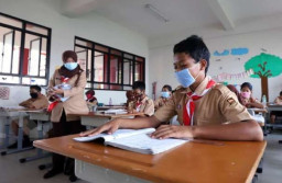 146 SMP Swasta di Surabaya Sediakan Beasiswa untuk Siswa MBR
