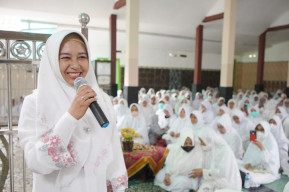 Wali Kota Ning ita Ikut Pengajian Nariyah Bersama Muslimat NU