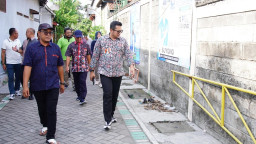 Pj Wali Kota Ali Kuncoro Turun Langsung Cek Saluran Dangkal Penyebab Banjir di Kelurahan Wates