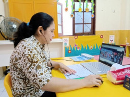 Rencana Sekolah Tatap Muka, Pakar: Perlu Vaksin Booster untuk Guru dan Dosen