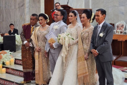 Souvenir Pernikahan Fritz Hutapea Bukan Main, Melaney Ricardo: Cowok-cowo Pasti Suka