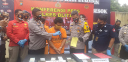 Bapak Ajak Anaknya Lakukan Aksi Pencurian Motor