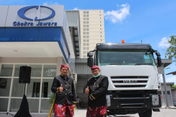 PT Chakra Jawara Dongkrak Penjualan Iveco Permudah Pekerja Tambang di Jatim