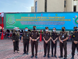 Kajati Jatim Gelar Vaksinasi Massal Gratis