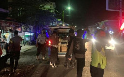 Puluhan Botol Miras Disita Petugas Saat Operasi