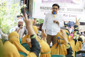 MAJU Akan Bangun dan Tata Pasar Loak