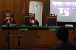 Pencurian Sepatu Converse Terekam CCTV di Masjid,  Disidang