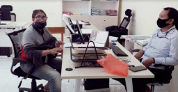 Emak-Emak Pesta Sabu Bareng 2 Pria Didalam  Kamar