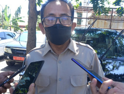 AH Thony Gelorakan Gempur Gempur Budaya Nganggur