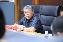 Jadi Komandan Kontingen Porwanas, Ketua DPRD Jatim Beri 'Syarat' Juara Umum