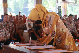 196 Desa di Kabupaten Mojokerto Terima Bantuan Keuangan Rp.71,5 Miliar