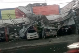 Angin Kencang di Ngawi Rusak Sejumlah Bangunan