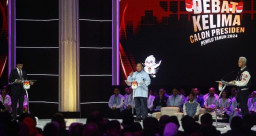 Ganjar: Kita tak Boleh Takut Pentasnya Butet