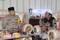 Pasca Pemilu, Kapolres Pasuruan Sowan ke Beberapa Pondok Pesantren