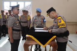 Baca juga : AKP Mastuki SH Resmi Dilantik Menjadi Kapolsek Puspo