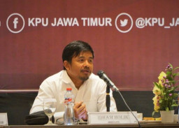 KPU Sarankan Relawan Ganjar-Mahfud, Gugat ke MK