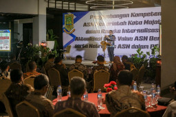 Pj Ali Kuncoro : Jangan Ada Lagi Mindset ASN yang Dilayani Masyarakat