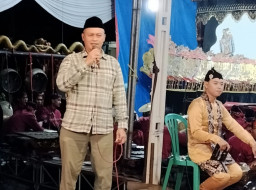 Kelurahan Gebang Sidoarjo Gelar Pertunjukan Wayang Kulit Semalam Suntuk