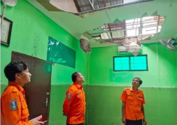 Dikbud Siapkan Dana Tak Terduga Rp 400 Jutaan untuk Sekolah Terdampak Bencana