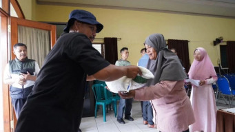 Stabilkan Harga, Pemkot Batu Salurkan 91,29 Ton Beras CPP