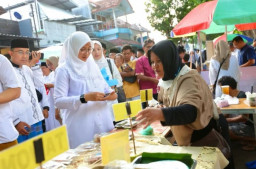 Pasar Takjil Geliatkan Ekonomi UMKM di Banyuwangi