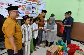Didukung Korporasi, KWEB Salurkan Bantuan ke Tiga Panti Asuhan di Kota Surabaya