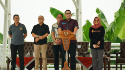 ASN Kota Mojokerto 'Mendadak Renang' Memperebutkan Pj Wali Kota Cup 2024