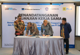 Kebut Pemanfaatan Energi Bersih di Jatim, PLN Menandatangani PKS REC Dengan PT Freeport Indonesia