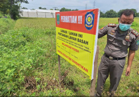 Satpol PP Pasuruan Tutup Kawasan Perumahan Berdiri di Atas Zona Hijau