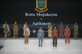 Tampil Spektakuler di IFW 2024, Batik Kota Mojokerto Siap Go Internasional