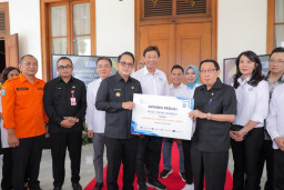 Pj Gubernur Adhy Segera Salurkan kepada Masyarakat Kurang Mampu Melalui Safari Ramadan