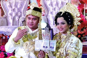 Resmi Dipersunting Anak Bos Batubara, Putri Isnari Dapat Mas Kawin Rp 204 Ribu