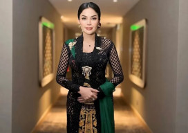 Curhat Diduga Disiksa Rizky Irmansyah Hampir 30 Menit, Nikita Mirzani: Gua Nangis Gemetar