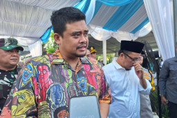 Menantu Jokowi, Nambeng Daftar ke PDIP