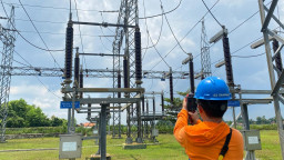 Siagakan Petugas Selama Idul Fitri, PLN UIT JBM Pantau Sistem Transmisi Tetap Andal