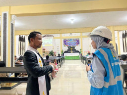 Kiprah Srikandi PLN di Lapangan, Hadirkan Listrik Hingga Ujung Nusantara